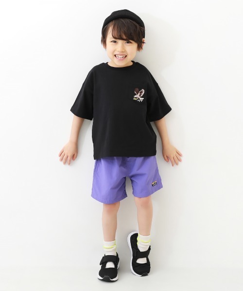 devirock（デビロック）の「BIGシルエットロゴ刺繍Tシャツ（Tシャツ/カットソー・キッズ・ネイビー/イエロー系その他/ダークオリーブ/ブルー系その他/ブラック/ベージュ/オフホワイト/グレー系その他/モカ/ライトカーキ/ライトブラウン/ブラック系その他/ホワイト/グリーン系その他・150cm/120cm/140cm/130cm/100cm/160cm/110cm）」の18枚目の写真