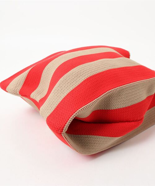 ottilie(オティーリエ)の「ストライプニットBAG(ハンドバッグ・レディース・ブラック/レッド・FREE)」の3枚目の写真