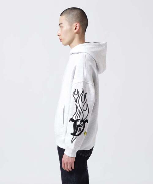 STUD MUFFIN（スタッドマフィン）の「STUD MUFFIN/スタッドマフィン/LA LETTERED BIG PK（パーカー・メンズ・ブラック/グレー・2/3/4）」の13枚目の写真