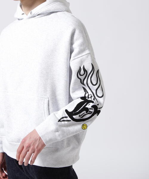 STUD MUFFIN（スタッドマフィン）の「STUD MUFFIN/スタッドマフィン/LA LETTERED BIG PK（パーカー・メンズ・ブラック/グレー・2/3/4）」の16枚目の写真