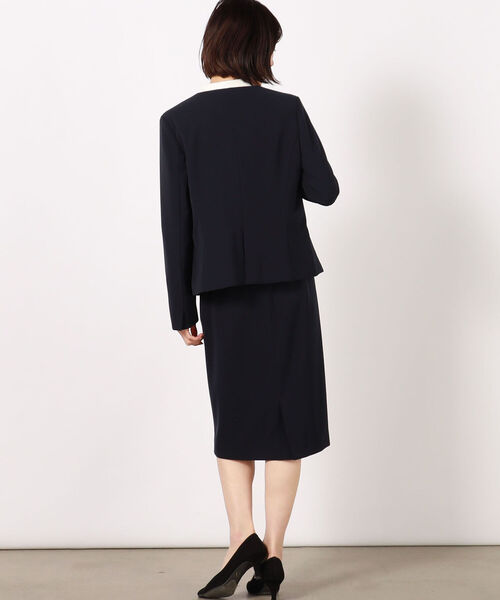 NOLLEY’S（ノーリーズ）の「ウォッシャブルダブルクロスジャケット（ノーカラージャケット・レディース・ベージュ/ネイビー・40/38/36）」の6枚目の写真