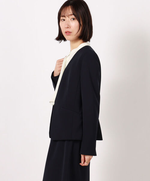 NOLLEY’S（ノーリーズ）の「ウォッシャブルダブルクロスジャケット（ノーカラージャケット・レディース・ベージュ/ネイビー・40/38/36）」の7枚目の写真