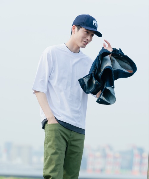 Blue Standard （ブルースタンダード）の「【BLUE STANDARD/ブルースタンダード】汗染みの目立ちにくいTシャツ ZEROSTAIN フェイクレイヤード　ビッグシルエットＴシャツ（Tシャツ/カットソー・メンズ・ホワイト/チャコールグレー/ブラック/ベージュ/ネイビー/オリーブ/ブルー・MEDIUM/LARGE/X-LARGE）」の18枚目の写真