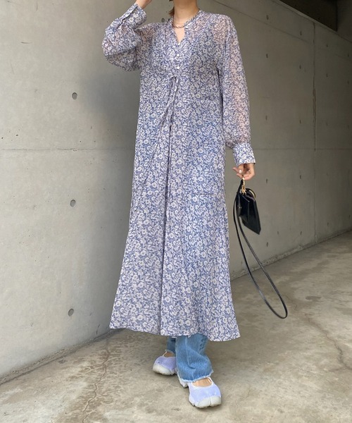 DouDou(ドゥドゥ)の「フラワープリントワンピース(ワンピース・レディース・ブラック/ブルー・FREE)」の10枚目の写真