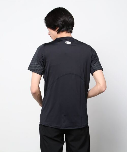 UNDER ARMOUR（アンダーアーマー）の「UAヒートギアアーマー フィッティド ショートスリーブ Tシャツ ノベルティ（トレーニング/メンズ）（Tシャツ/カットソー・メンズ・ライトグレー/ブルー/ブラック・3XL/XL/L/S/M/XXL）」の6枚目の写真