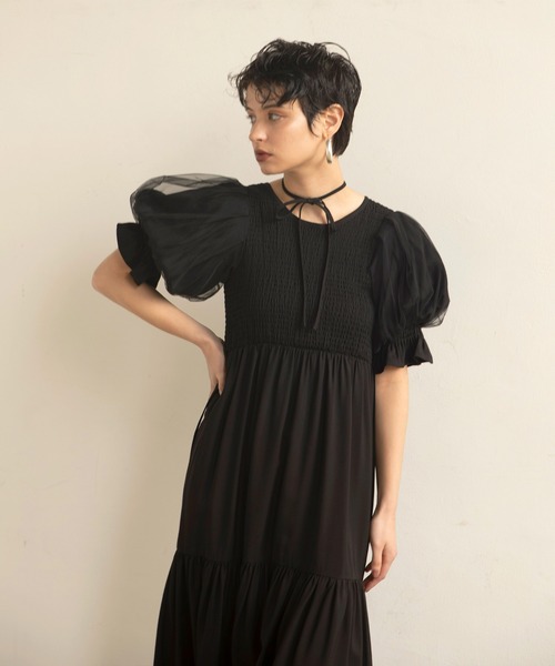 MIELI INVARIANT（ミエリインヴァリアント）の「Ravenna Shirring Dress（ワンピース・レディース・ブラック/レッド・FREE）」の17枚目の写真