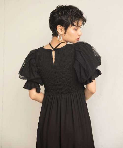 MIELI INVARIANT（ミエリインヴァリアント）の「Ravenna Shirring Dress（ワンピース・レディース・ブラック/レッド・FREE）」の18枚目の写真