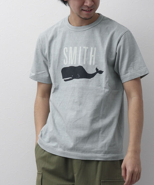 BARNS OUTFITTERS（バーンズアウトフィッターズ）の「【BARNS OUTFITTERS】別注 吊り編みTシャツ SMITH クジラ（Tシャツ/カットソー・メンズ・ベージュ/サックスブルー/ホワイト/レッド・SMALL/X-LARGE/MEDIUM/LARGE）」の3枚目の写真
