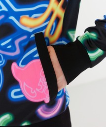 WAAC（ワック）の「WOMENS ネオンプリント ブルゾン（ブルゾン）」 - WEAR