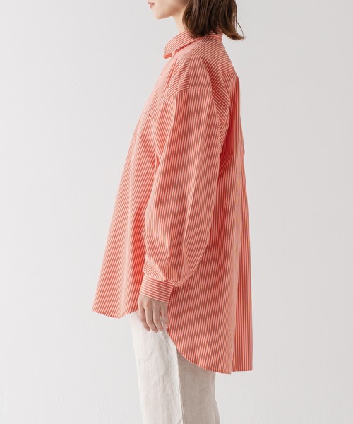 BRICK & SONS(ブリックアンドサンズ)の「リラックスバックプリーツシャツ<サーモンピンクストライプ>(シャツ/ブラウス・メンズ・サーモンピンク・LL/S/M/L)」の20枚目の写真