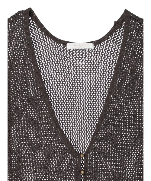 Green Parks(グリーンパークス)の「AYANOプロデュースアイテム メッシュ編みニットジレワンピース(ワンピース・レディース・チャコールグレー/ベージュ/ブラウン/オフホワイト・FREE)」の18枚目の写真