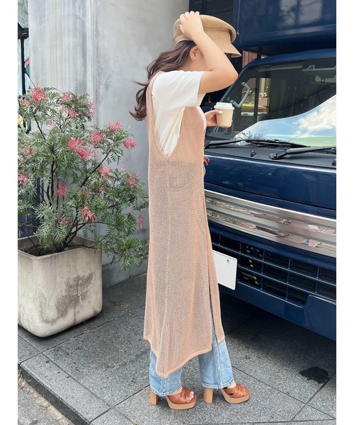 Green Parks(グリーンパークス)の「AYANOプロデュースアイテム メッシュ編みニットジレワンピース(ワンピース・レディース・チャコールグレー/ベージュ/ブラウン/オフホワイト・FREE)」の12枚目の写真