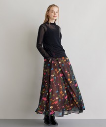 ボカシボタニカル柄ロングスカート