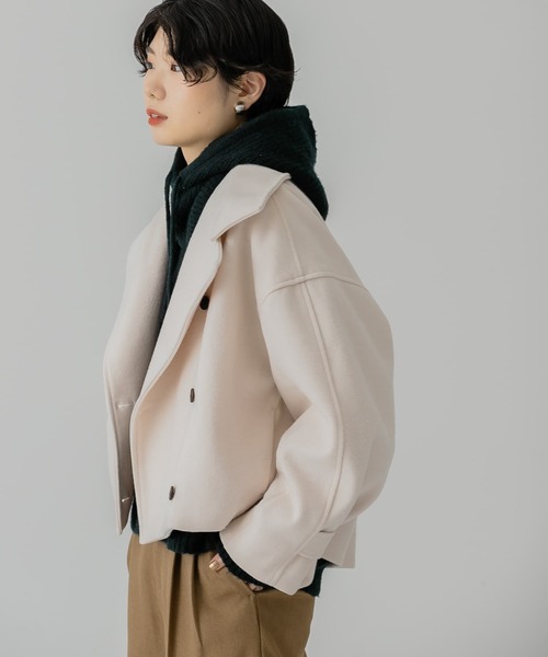 KBF(ケイビーエフ)の「BACKベルトスタンドカラーコート(その他アウター・レディース・ブラック/キャメル/アイボリー・ONE)」の6枚目の写真