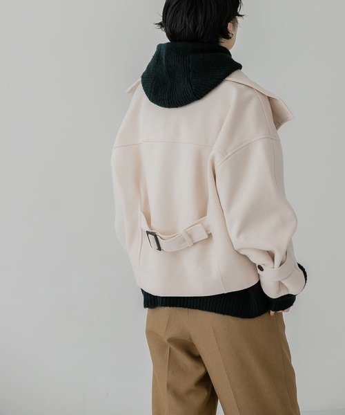KBF(ケイビーエフ)の「BACKベルトスタンドカラーコート(その他アウター・レディース・ブラック/キャメル/アイボリー・ONE)」の7枚目の写真