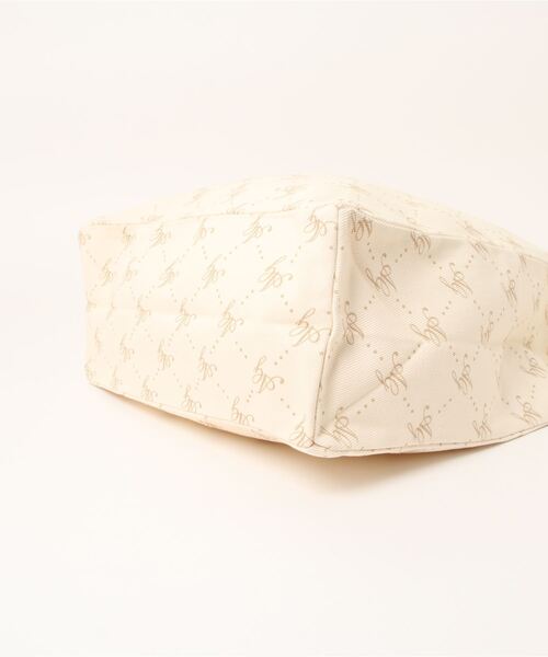 ANDGEEBEE（アンジービー）の「モノグラムトートバッグ（トートバッグ・レディース・グレー/アイボリー・MEDIUM）」の13枚目の写真