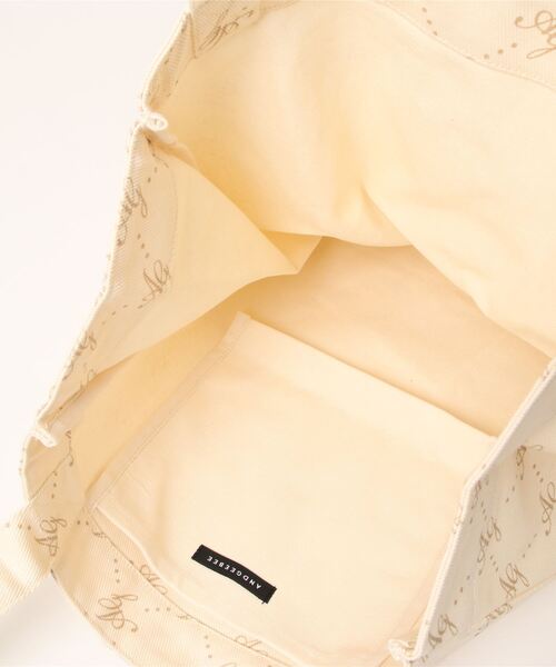 ANDGEEBEE（アンジービー）の「モノグラムトートバッグ（トートバッグ・レディース・グレー/アイボリー・MEDIUM）」の14枚目の写真