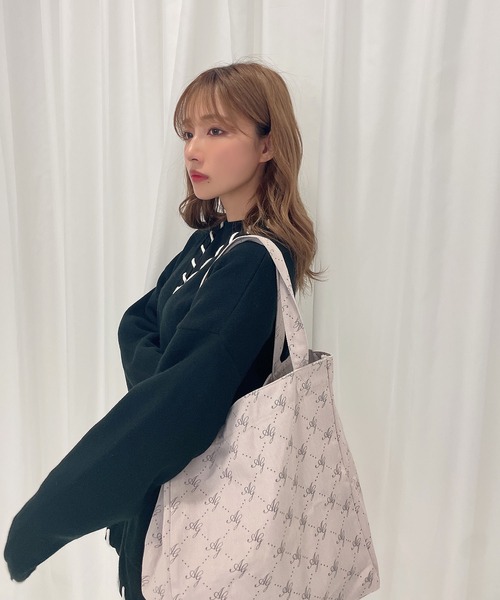 ANDGEEBEE（アンジービー）の「モノグラムトートバッグ（トートバッグ・レディース・グレー/アイボリー・MEDIUM）」の3枚目の写真