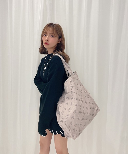 ANDGEEBEE（アンジービー）の「モノグラムトートバッグ（トートバッグ・レディース・グレー/アイボリー・MEDIUM）」の12枚目の写真