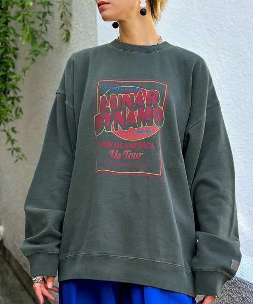 Java(ジャバ)の「《JaVaジャバ コラボ》一目惚れ。古着風ツアーロゴプリント裏起毛ピグメント オーバーサイズ スウェットプルオーバー(スウェット・レディース・オフホワイト/チャコール/グリーン・LARGE/MEDIUM/X-LARGE/XX-LARGE)」の4枚目の写真