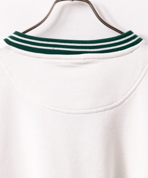 Goodwear(グッドウェア)の「GOOD WEAR x NUTMEG ビッグシルエット Vネック ロゴプリントスウェットプルオーバー(スウェット・メンズ・ブラック/グレー/ホワイト・XL/M/L)」の5枚目の写真