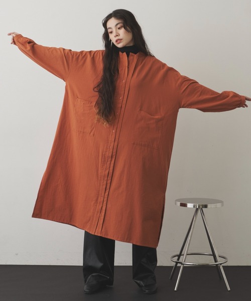 Libra Cue（リブラ キュー）の「コットンタックシャツワンピース（シャツワンピース・レディース・アイボリー/オレンジ/ネイビー・FREE）」の6枚目の写真