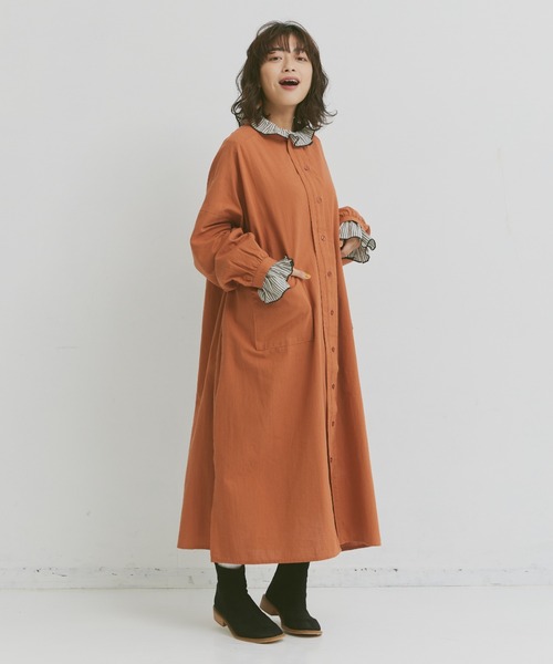 Libra Cue（リブラ キュー）の「コットンタックシャツワンピース（シャツワンピース・レディース・アイボリー/オレンジ/ネイビー・FREE）」の17枚目の写真