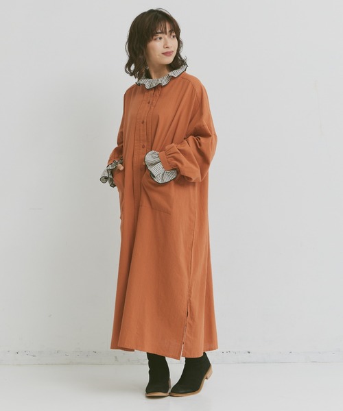 Libra Cue（リブラ キュー）の「コットンタックシャツワンピース（シャツワンピース・レディース・アイボリー/オレンジ/ネイビー・FREE）」の18枚目の写真