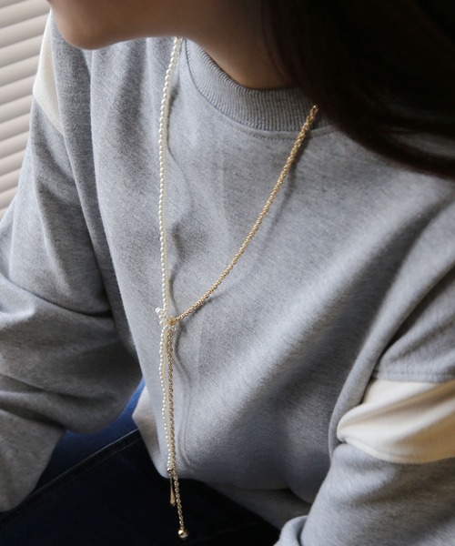 colleca la（コレカラ）の「パール×チェーンのノットロングネックレス（ネックレス・レディース・ゴールド・FREE）」の7枚目の写真