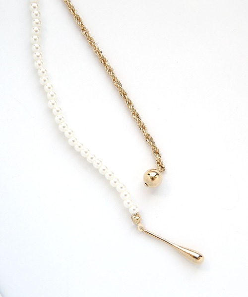 colleca la（コレカラ）の「パール×チェーンのノットロングネックレス（ネックレス・レディース・ゴールド・FREE）」の3枚目の写真