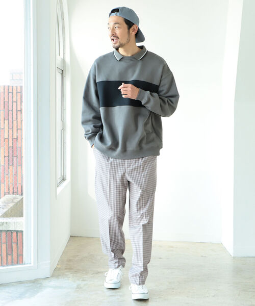 B:MING by BEAMS（ビーミングバイビームス）の「B:MING by BEAMS / ポロ襟 裏起毛 ビッグシルエット スウェット シャツ（スウェット・メンズ・チャコールグレー/ホワイト系その他5・X-LARGE/SMALL/LARGE/MEDIUM）」の4枚目の写真