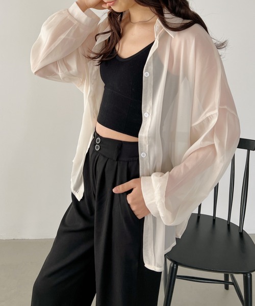 CLEA(クレア)の「ボリューム袖オーバーサイズシアーシャツ(シャツ/ブラウス・レディース・ホワイト/アイボリー/ブラック/ライトピンク/ライトブルー・FREE)」の7枚目の写真