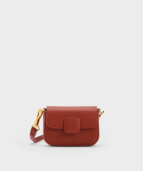 CHARLES & KEITH（チャールズ & キース）の「【販売終了】マイクロ コアスクエアプッシュロックバッグ（ポーチ・レディース・ブルー/グリーン/レンガ/ピンク/ブラック・XS）」の5枚目の写真
