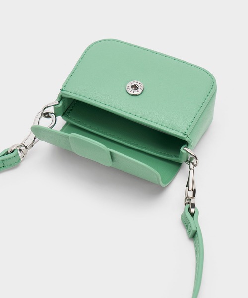 CHARLES & KEITH（チャールズ & キース）の「【販売終了】マイクロ コアスクエアプッシュロックバッグ（ポーチ・レディース・ブルー/グリーン/レンガ/ピンク/ブラック・XS）」の13枚目の写真
