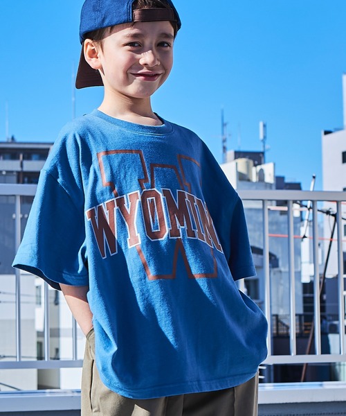 PAIRMANON STREET（ペアマノンストリート）の「【PAIRMANON STREET】【プレミアムコットン100】【かぞくおそろい】選べるデザインユニセックスTシャツ（Tシャツ/カットソー・キッズ・ホワイト系その他4/パープル系その他/ホワイト系その他2/ベージュ系その他/ブルー系その他3/グリーン系その他/ベージュ系その他2/ブラック系その他2/ブラック系その他5/ホワイト系その他3/オレンジ系その他/パープル系その他2/ホワイト系その他5/ブラック系その他3/レッド系その他/ブルー系その他2/ブルー系その他/ブラック系その他4/ブラック系その他/ホワイト系その他・100/90/150/110/120/130/80/140）」の15枚目の写真