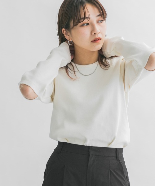 KBF(ケイビーエフ)の「エルボースリットカットソー(Tシャツ/カットソー・レディース・ブラック/アイボリー/グレー系その他・ONE)」の2枚目の写真