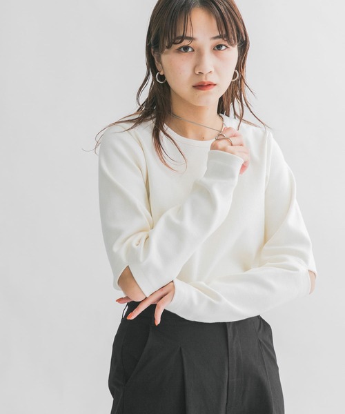 KBF(ケイビーエフ)の「エルボースリットカットソー(Tシャツ/カットソー・レディース・ブラック/アイボリー/グレー系その他・ONE)」の4枚目の写真