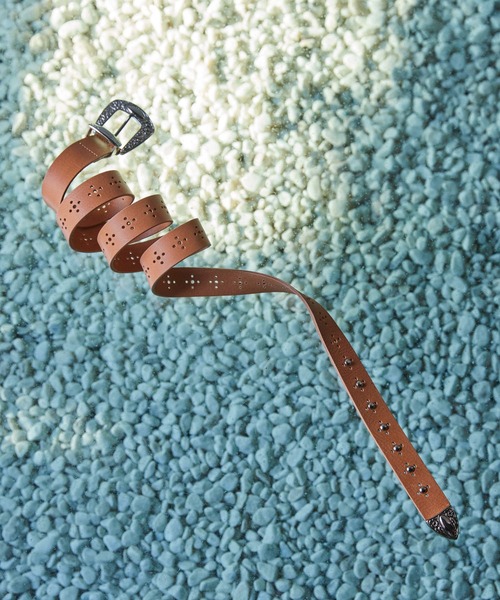 Iroquois(イロコイ)の「STUDS MEDALLION BELT(ベルト・メンズ・ブラック/ベージュ・FREE)」の19枚目の写真