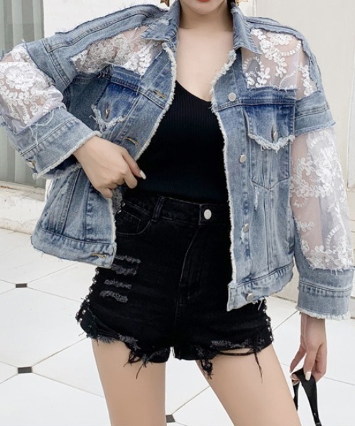 deux amour(ドゥーザムール)の「レース刺繍切り替えGジャン(デニムジャケット・レディース・ブルー・FREE)」の5枚目の写真