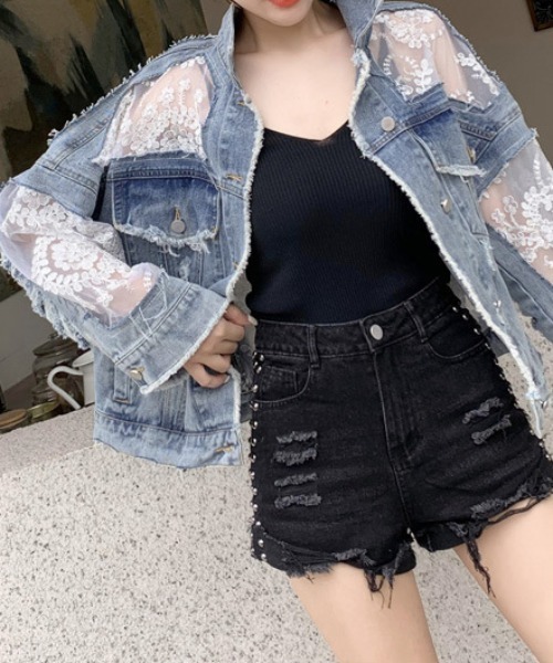 deux amour(ドゥーザムール)の「レース刺繍切り替えGジャン(デニムジャケット・レディース・ブルー・FREE)」の11枚目の写真