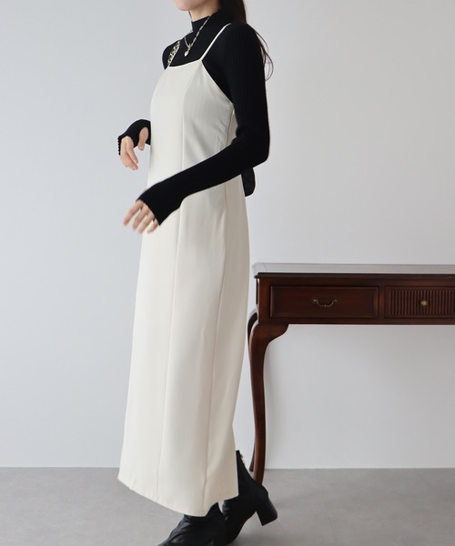 BLUEEAST（ブルーイースト）の「Iラインホルターキャミワンピース（ワンピース・レディース・ブラック/ブルー/アイボリー/ブラウン・MEDIUM）」の21枚目の写真