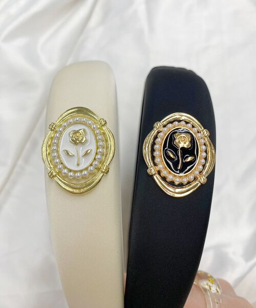 casita(RETRO GIRL)（カシータ）の「モチーフカチューシャ（カチューシャ・レディース・オフホワイト/ブラック・ONE SIZE）」の3枚目の写真