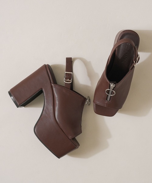 Newlyme(ニューリーミー)の「厚底ジップデザインサンダル(サンダル・レディース・ブラック/ブラウン/ホワイト・LARGE/X-LARGE/MEDIUM/SMALL)」の20枚目の写真