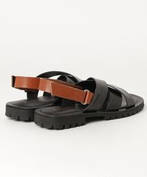 Paul Smith（ポールスミス）の「レザー クロスストラップ
