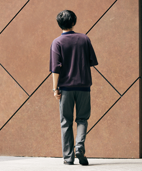 JOURNAL STANDARD（ジャーナルスタンダード）の「《追加》ヴィンテージパターン ジャカードハーフジップショートスリーブ（ポロシャツ・メンズ・ブラック/ベージュ/ネイビー・MEDIUM/LARGE）」の6枚目の写真