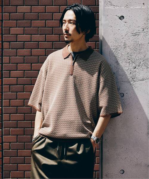 JOURNAL STANDARD（ジャーナルスタンダード）の「《追加》ヴィンテージパターン ジャカードハーフジップショートスリーブ（ポロシャツ・メンズ・ブラック/ベージュ/ネイビー・MEDIUM/LARGE）」の16枚目の写真