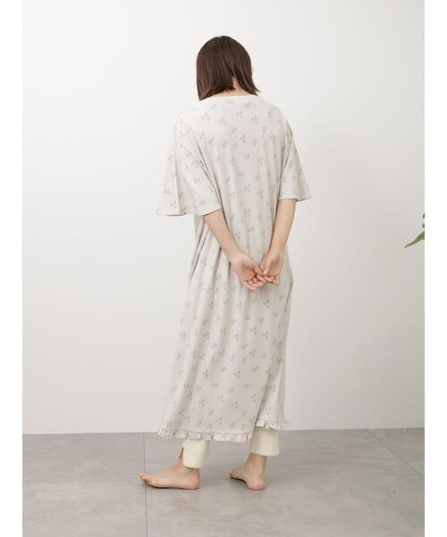 Et grenier by Samansa Mos2(エグルニエバイサマンサモスモス)の「【接触冷感】貝がら柄裾フリルワンピース(ニット/セーター・レディース・ブルー/キナリ・F)」の3枚目の写真
