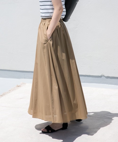 URBAN RESEARCH DOORS（アーバンリサーチドアーズ）の「コットンボイルギャザースカート（スカート・レディース・ブラック/ブルー/ベージュ・MEDIUM）」の5枚目の写真