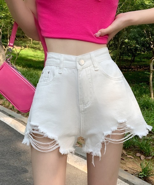 Vipoa(ヴィポア)の「クラッシュショートデニムパンツ(デニムパンツ・レディース・ブラック/グレー/ブルー/ホワイト・SMALL/MEDIUM)」の13枚目の写真