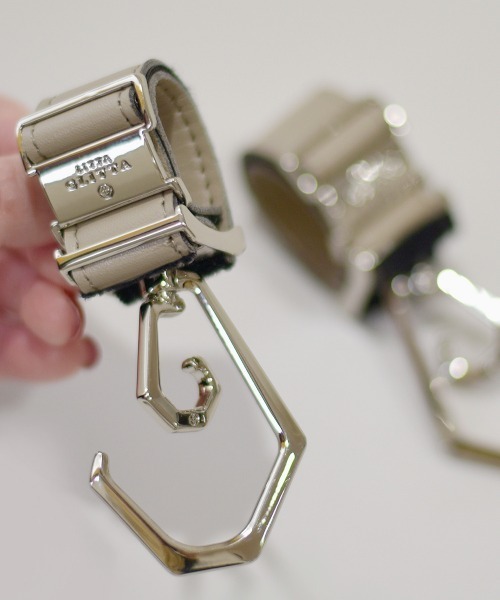 Litta Glitta(リッタグリッタ)の「【Litta Glitta(リッタグリッタ)】ピクシーデュオロジー/ベビーカーフック(合皮ベルト)(ベビーカー/ベビーカー用品・キッズ・ブラック系その他3/グレー系その他3/ブラック系その他/グレー系その他/ブラック系その他2/ブラウン系その他2/ブラウン系その他/ブラウン系その他3/グレー系その他2・-)」の15枚目の写真